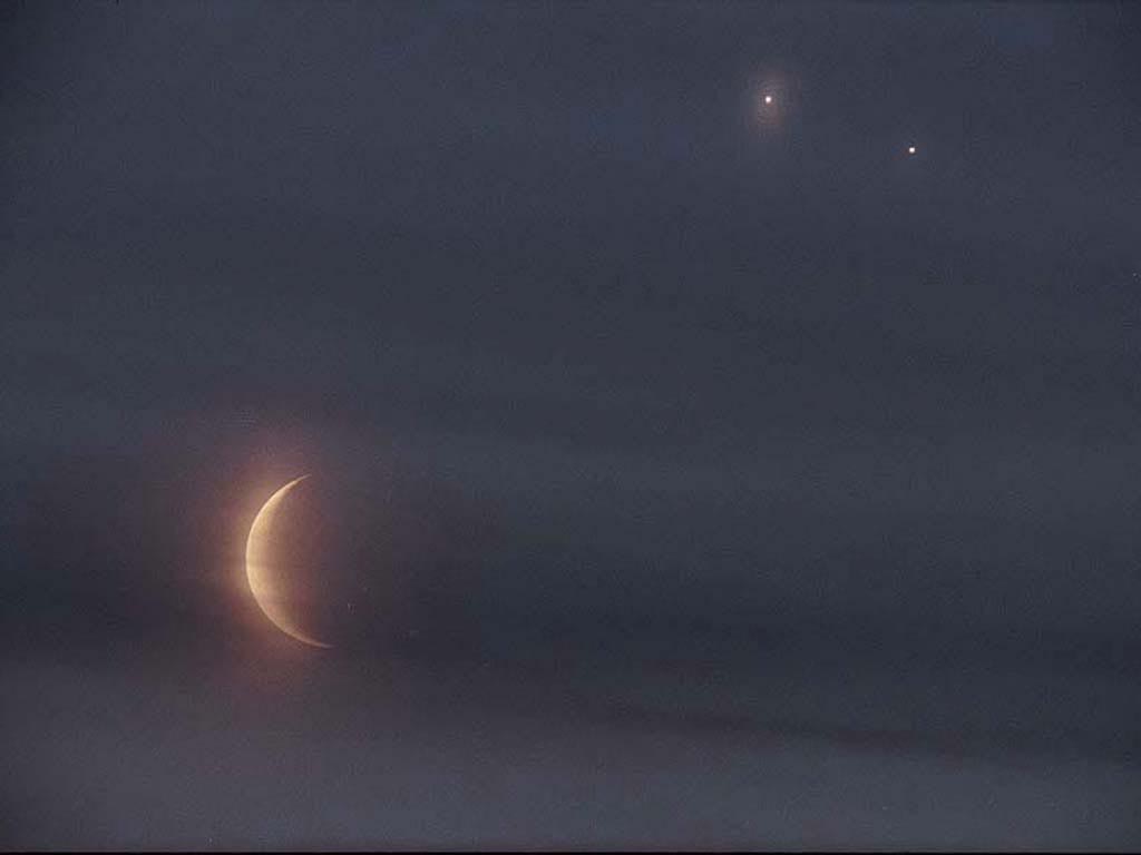 Venus, Jupiter, and the Moon at Dawn wallpaper