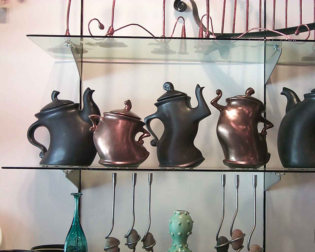 Wild Tea Pots wallpaper