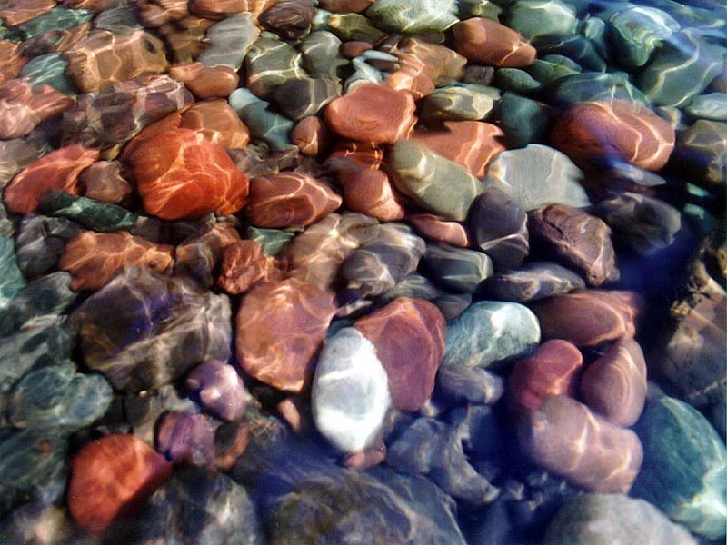 Rocks in Water wallpaper