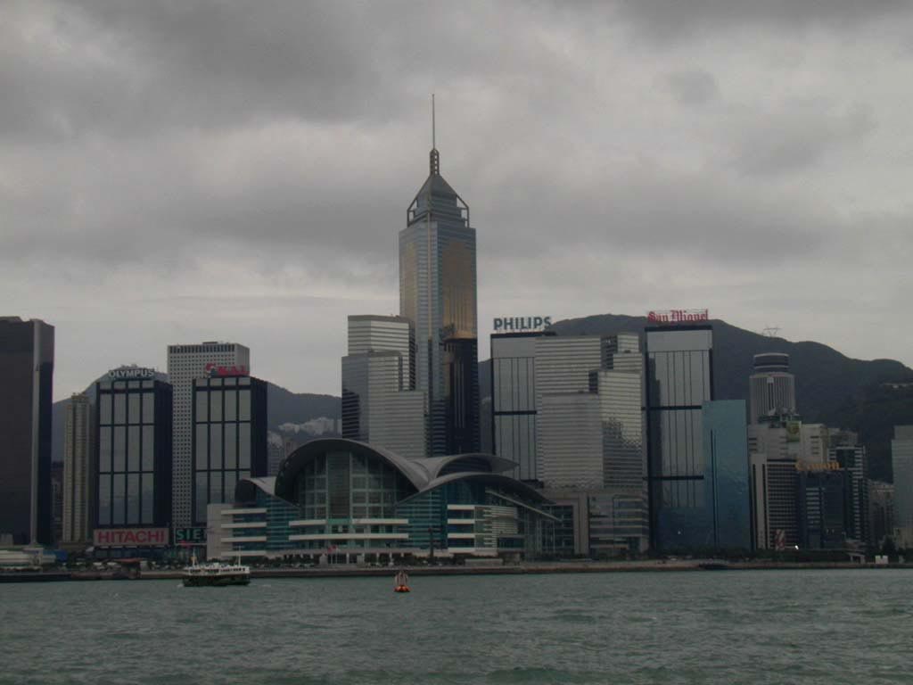 Victory Harbour in Hong Kong China wallpaper